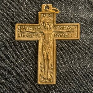 Gold Crucifix Pendant